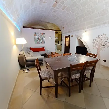La Piccola Maison *